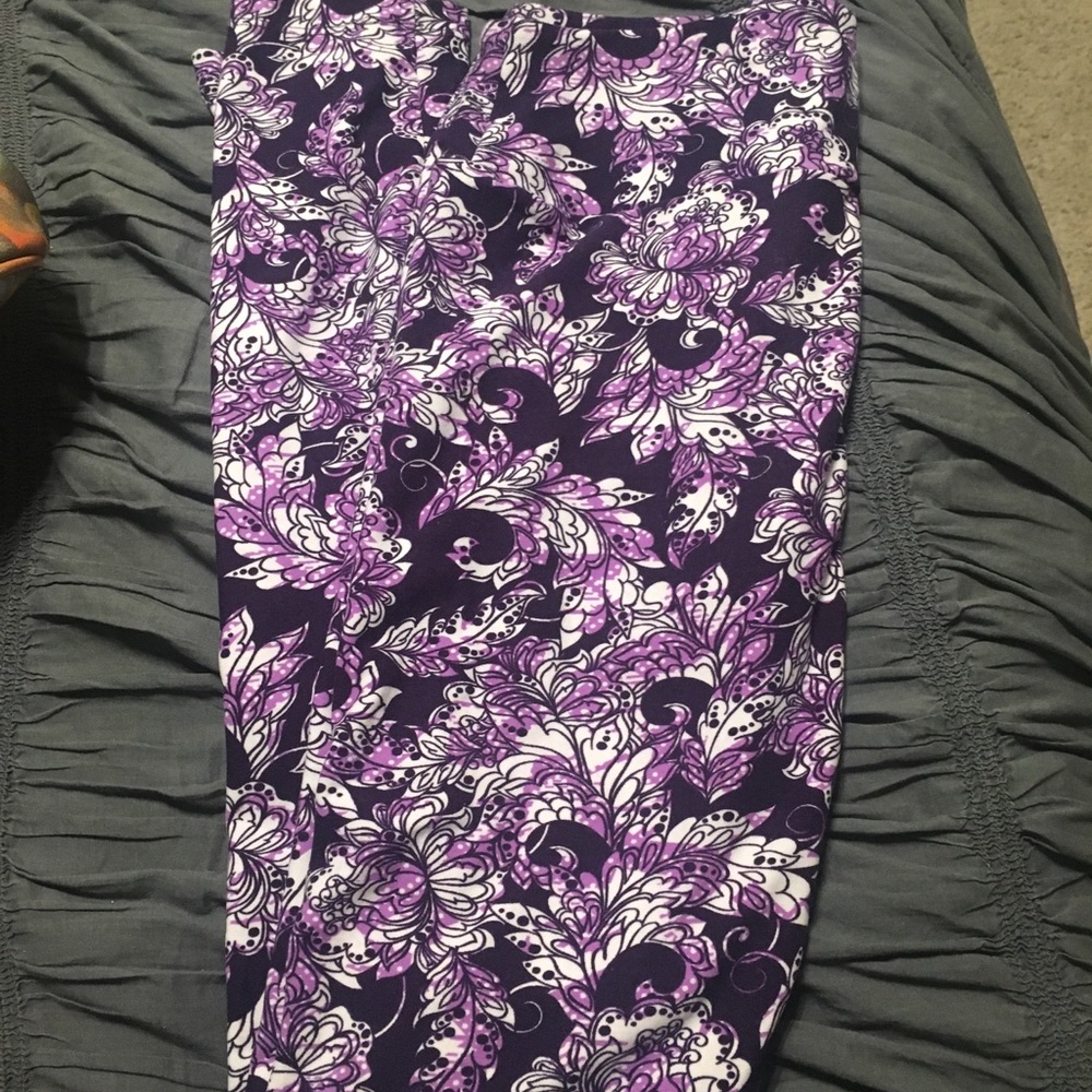 Lularoe OS Purple Leggings